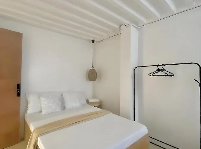 Apartment New Modern Near Airport &